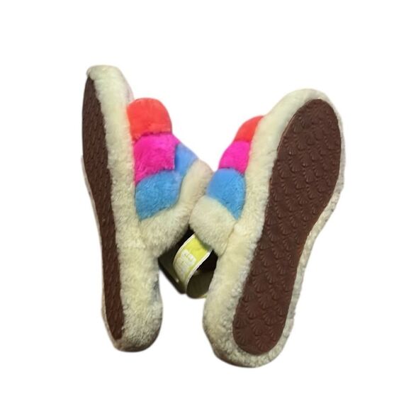 Ugg Colorful Fuzzy Slippers Size 8 - Picture 5 of 6